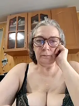 IrinaSweet54 online show from 07/01/26, 09:00