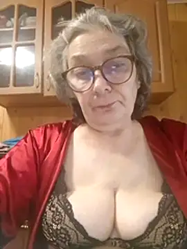 IrinaSweet54 online show from 07/05/26, 09:16