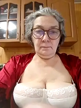 IrinaSweet54 online show from 07/13/26, 09:34