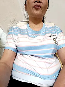 Snapshot of Lovepussyhair chatting on 01/10/26, 01:29 Lovepussyhair online show from 01/10/26, 01:29