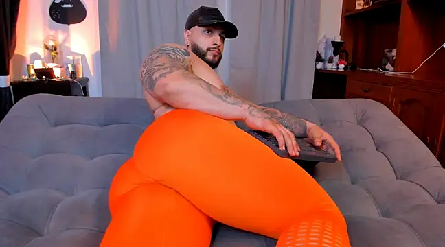 Snapshot of max_dic1 chatting on 01/23/25, 02:33 max dic1 online show from 01/23/25, 02:33