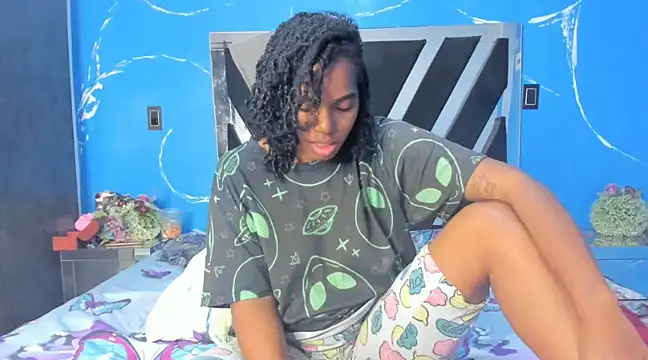 Snapshot of Cataleya19__ chatting on 12/16/24, 02:27 Cataleya19 online show from 12/16/24, 02:27