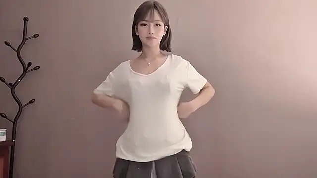 -XunMengLong- online show from 11/16/25, 05:18