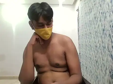 Snapshot of brownguy1234 chatting on 12/08/24, 02:52 brownguy1234 online show from 12/08/24, 02:52