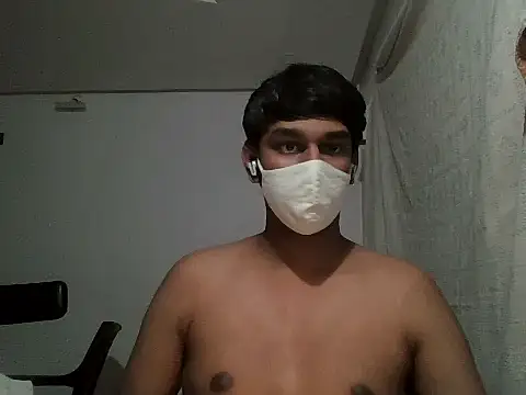 Snapshot of brownguy1234 chatting on 01/26/25, 06:48 brownguy1234 online show from 01/26/25, 06:48