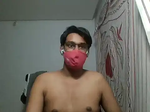 Snapshot of brownguy1234 chatting on 02/17/25, 04:59 brownguy1234 online show from 02/17/25, 04:59