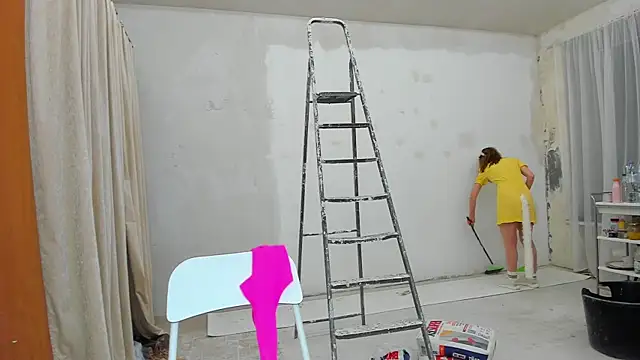 Snapshot of YourSuperModel chatting on 01/15/25, 12:36 YourSuperModel online show from 01/15/25, 12:36