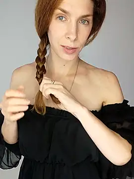 Snapshot of YourSuperModel chatting on 09/11/25, 11:32 YourSuperModel online show from 09/11/25, 11:32