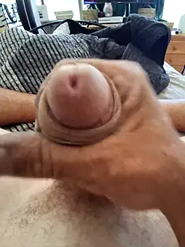 Snapshot of hardscotty chatting on 10/17/25, 03:42 hardscotty online show from 10/17/25, 03:42