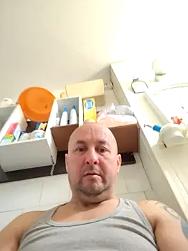 intx800 online show from 04/12/26, 05:23