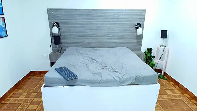 Loony Zion online show from 01/27/25, 01:41