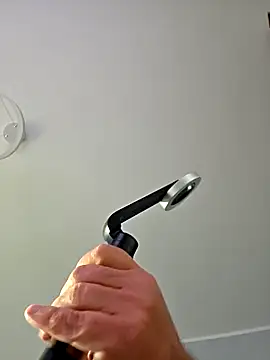 axecoman60 online show from 12/16/25, 09:25