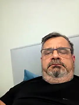 axecoman60 online show from 02/05/26, 08:02