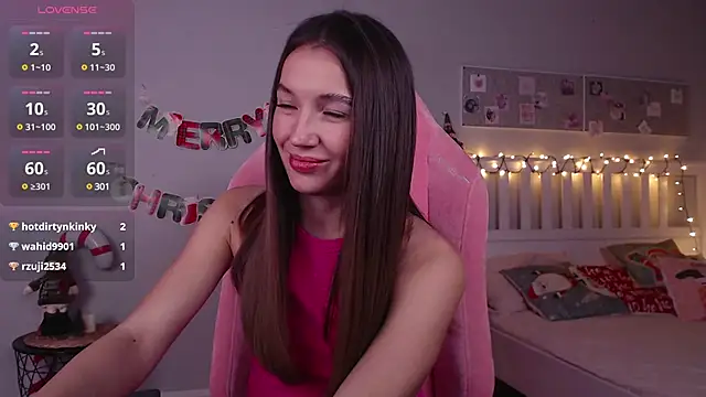 Bellla Haddid online show from 12/15/24, 03:45