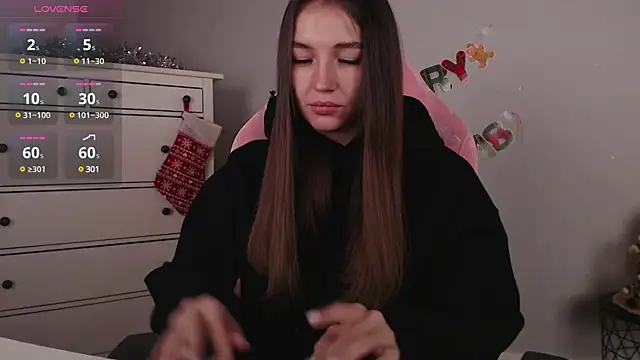 Bellla Haddid online show from 12/31/24, 01:57