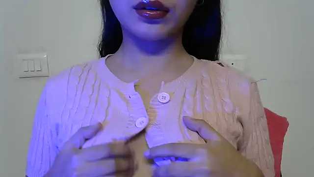 amrita2210 online show from 10/23/25, 09:24