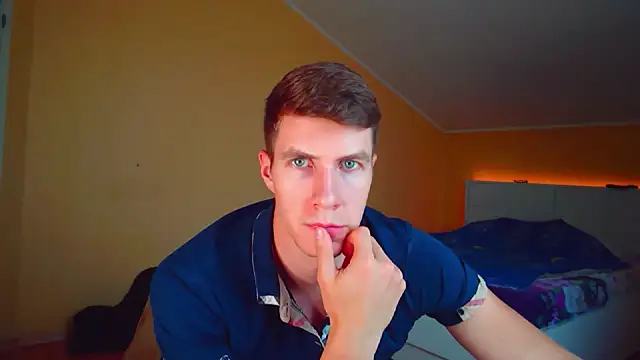 Snapshot of Chris_Brien chatting on 07/10/26, 06:28 Chris Brien online show from 07/10/26, 06:28
