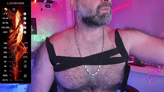 Snapshot of MAGABEAR077 chatting on 02/03/26, 10:48 MAGABEAR077 online show from 02/03/26, 10:48