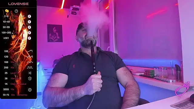 Snapshot of MAGABEAR077 chatting on 02/09/26, 02:26 MAGABEAR077 online show from 02/09/26, 02:26