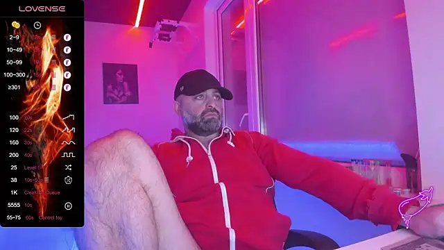 Snapshot of MAGABEAR077 chatting on 02/10/26, 08:24 MAGABEAR077 online show from 02/10/26, 08:24