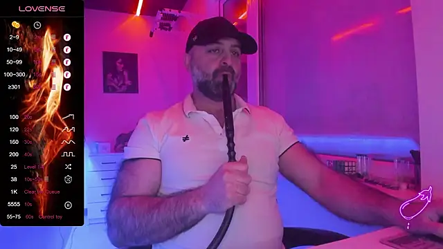 Snapshot of MAGABEAR077 chatting on 02/16/26, 07:10 MAGABEAR077 online show from 02/16/26, 07:10