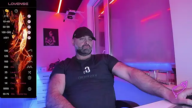 Snapshot of MAGABEAR077 chatting on 03/02/26, 05:52 MAGABEAR077 online show from 03/02/26, 05:52