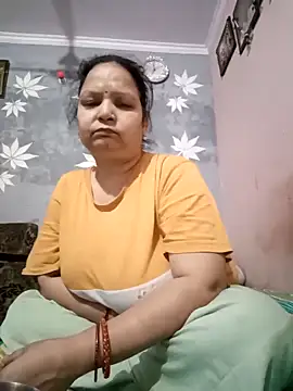 Snapshot of Kavya_kapoor chatting on 03/01/25, 01:22 Kavya kapoor online show from 03/01/25, 01:22