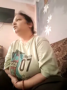 Snapshot of Kavya_kapoor chatting on 03/16/25, 01:38 Kavya kapoor online show from 03/16/25, 01:38