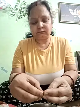 Snapshot of Kavya_kapoor chatting on 03/20/25, 08:31 Kavya kapoor online show from 03/20/25, 08:31