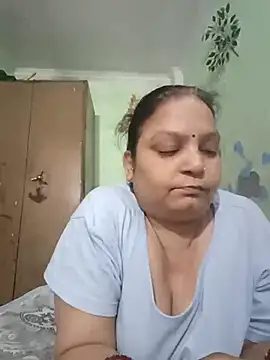 Snapshot of Kavya_kapoor chatting on 10/03/25, 07:27 Kavya kapoor online show from 10/03/25, 07:27