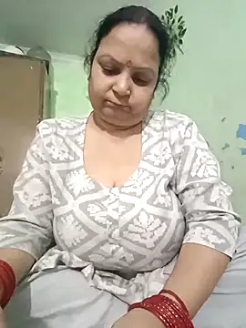 Snapshot of Kavya_kapoor chatting on 11/13/25, 05:12 Kavya kapoor online show from 11/13/25, 05:12