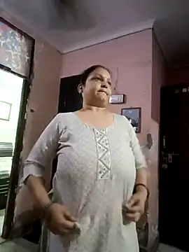Kavya kapoor online show from 05/08/26, 02:22