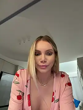 Yvonna One online show from 04/19/26, 02:05