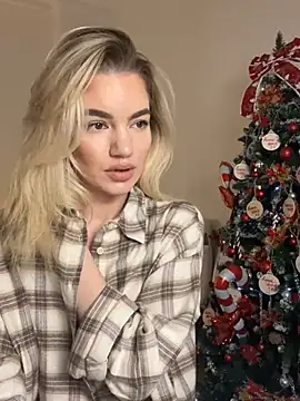 Heidi11 online show from 12/22/24, 02:38