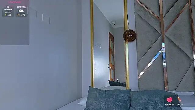 Lola King online show from 02/07/25, 05:41