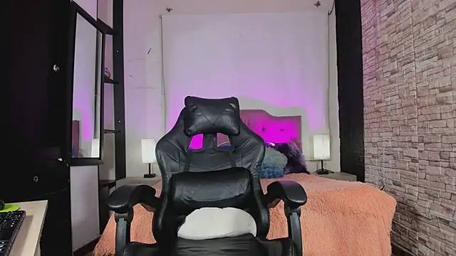 kitty queen10 online show from 11/22/25, 03:38