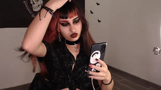 Little-Lucifer online show from 02/06/25, 11:15