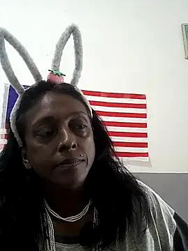 mamakarma1403 online show from 09/27/25, 03:00