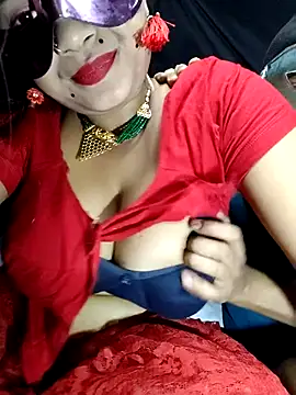 Hotty-priyanka online show from 04/28/26, 06:13