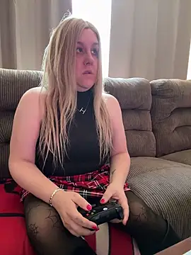 PuckBunny17 online show from 09/29/25, 09:52