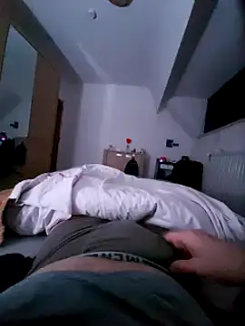 pascalino100 online show from 03/17/25, 03:57