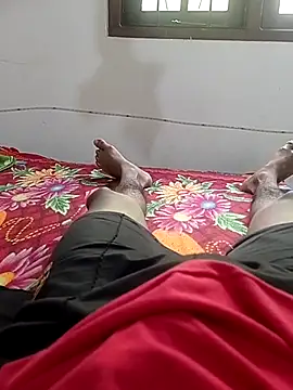 Dhjdjsjjdjj online show from 04/13/26, 09:15