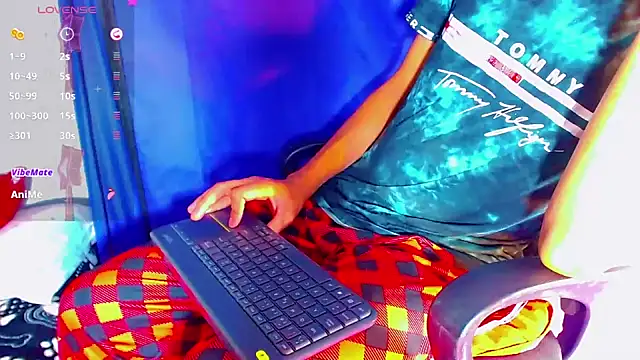 nicol gill  online show from 12/16/24, 05:22