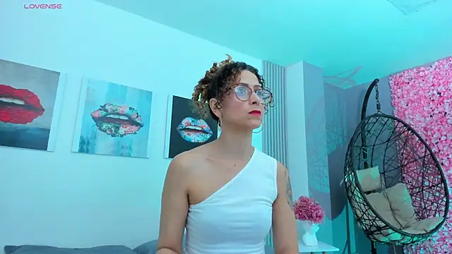 Angela donnato online show from 03/07/25, 03:29