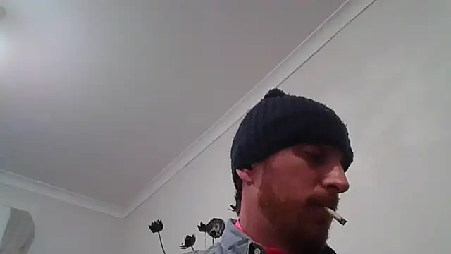 Snapshot of PocoLoco420 chatting on 02/04/25, 10:45 PocoLoco420 online show from 02/04/25, 10:45