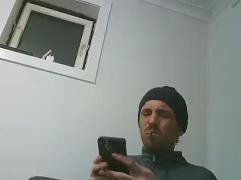 Snapshot of PocoLoco420 chatting on 11/15/25, 12:41 PocoLoco420 online show from 11/15/25, 12:41