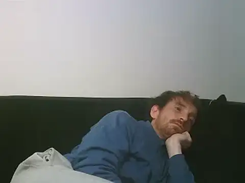 Snapshot of PocoLoco420 chatting on 12/17/25, 11:55 PocoLoco420 online show from 12/17/25, 11:55