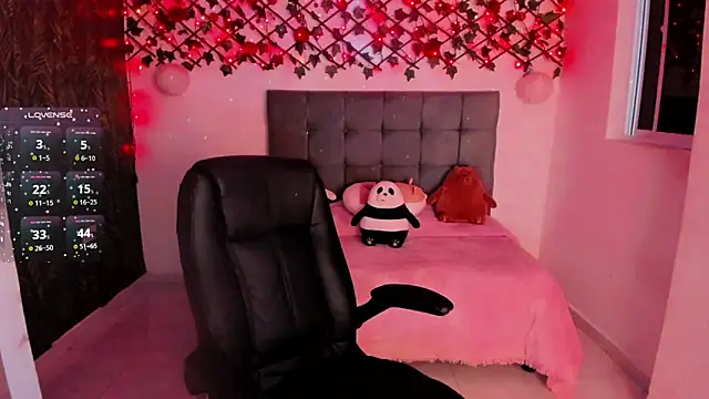 Lilith Miller21 online show from 09/15/25, 09:26