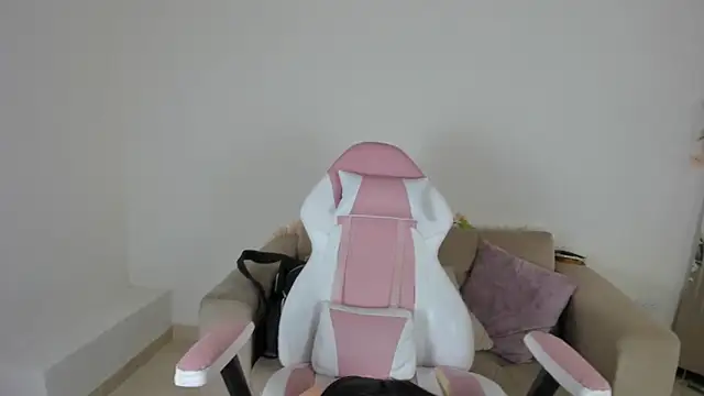 Snapshot of Charlotte_cowell_sub1_ chatting on 12/29/24, 09:09 Charlotte cowell sub1 online show from 12/29/24, 09:09