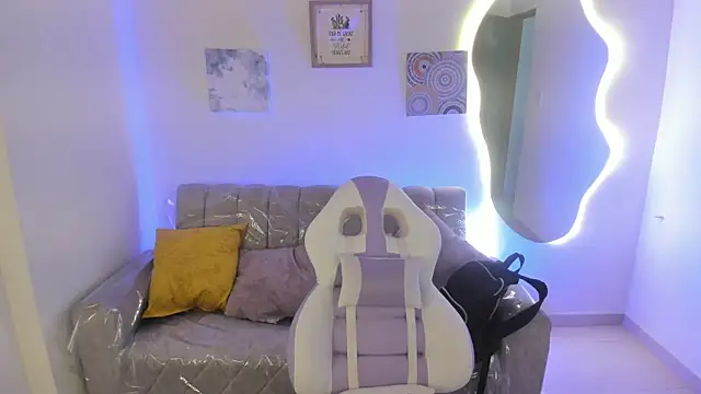 Snapshot of Charlotte_cowell_sub1_ chatting on 10/08/25, 03:31 Charlotte cowell sub1 online show from 10/08/25, 03:31